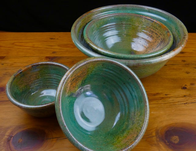 2 Green glazed mixing bowls with pouring beaks – Chez Pluie